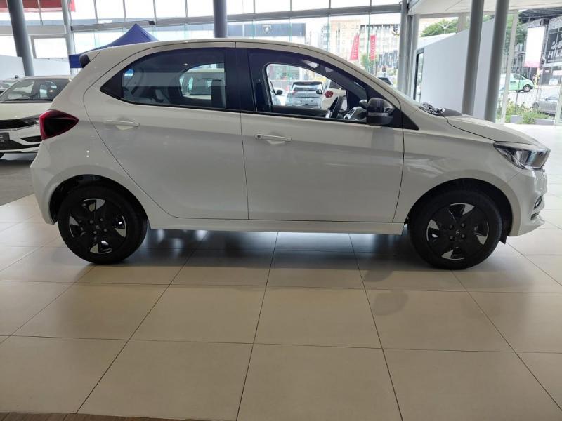 Tata Tiago Tiago 1.2 XT manual