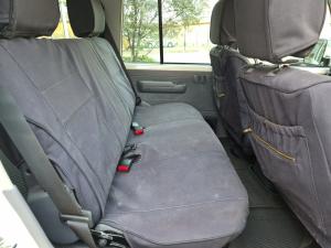 Toyota Land Cruiser 76 4.5D-4D V8 station wagon LX - Image 13