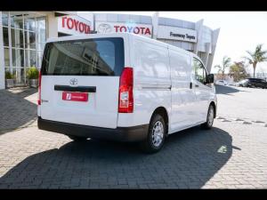 Toyota Quantum 2.8 LWB panel van - Image 2