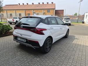 Hyundai i20 1.4 Premium - Image 2