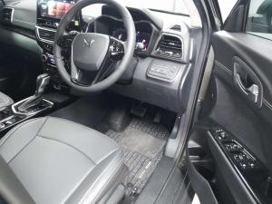 Mahindra XUV3XO 1.2T AX7L automatic - Image 8