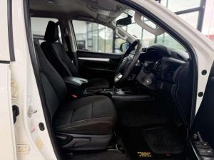 Toyota Hilux 2.4 GD-6 Raider 4X4 automaticD/C - Image 20