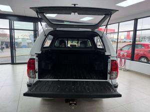 Toyota Hilux 2.4 GD-6 Raider 4X4 automaticD/C - Image 9