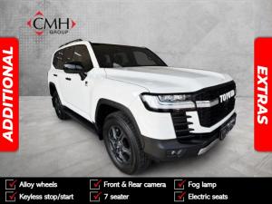 Toyota Land Cruiser 300 3.5T HEV ZX - Image 1
