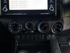 Toyota Hilux 2.8GD-6 Xtra cab 4x4 Legend auto - Image 16