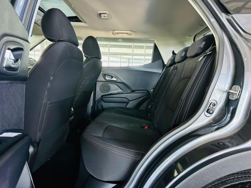 Mahindra XUV300 XUV 3XO 1.2T AX5 auto