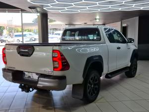 Toyota Hilux 2.8GD-6 Xtra cab 4x4 Legend auto - Image 2