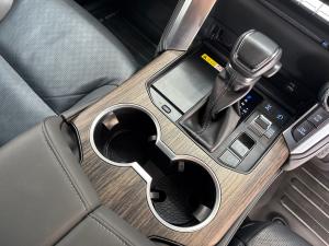 Toyota Land Cruiser 300 3.5T ZX - Image 12