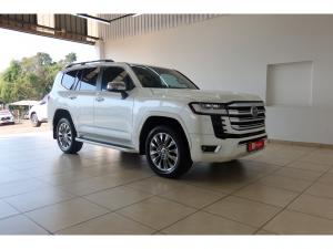 Toyota Land Cruiser 300 3.5T ZX - Image 1