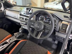 Mitsubishi Triton 2.4DI-D Bi-Turbo double cab 4x4 - Image 16