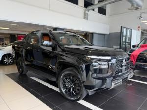 Mitsubishi Triton 2.4DI-D Bi-Turbo double cab 4x4 - Image 1