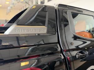Mitsubishi Triton 2.4DI-D Bi-Turbo double cab 4x4 - Image 3