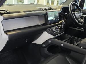 Land Rover Defender 110 D300 X-Dynamic HSE - Image 18