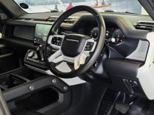 Land Rover Defender 110 D300 X-Dynamic HSE - Image 20