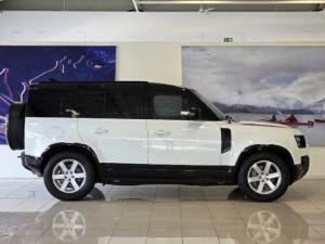 Land Rover Defender 110 D300 X-Dynamic HSE - Image 7