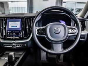 Volvo XC60 B5 AWD Plus Dark - Image 20