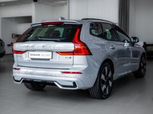 Volvo XC60 B5 AWD Plus Dark - Image 3