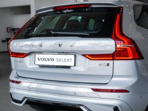 Volvo XC60 B5 AWD Plus Dark - Image 6
