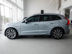 Volvo XC60 B5 AWD Plus Dark - Image 4