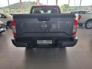 Nissan Navara 2.5DDTi double cab SE Plus auto