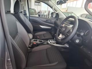 Nissan Navara 2.5DDTi double cab SE Plus auto