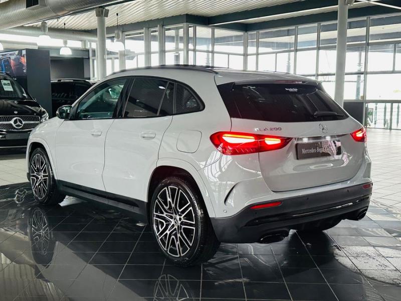 Mercedes-Benz GL Class GLA GLA200 Progressive