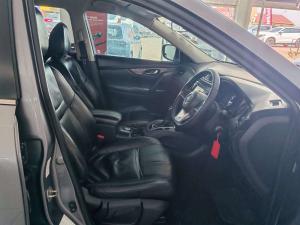 Nissan X Trail 2.5 Acenta 4X4 CVT - Image 16