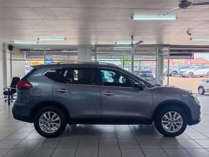 Nissan X Trail 2.5 Acenta 4X4 CVT - Image 6