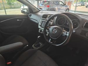 Volkswagen Polo GP 1.0 TSI R-LINE DSG - Image 8