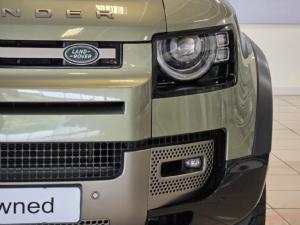 Land Rover Defender 110 D300 X-Dynamic HSE - Image 13
