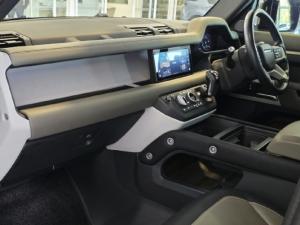 Land Rover Defender 110 D300 X-Dynamic HSE - Image 15