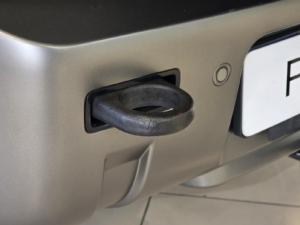 Land Rover Defender 110 D300 X-Dynamic HSE - Image 22