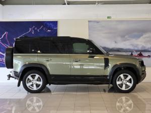 Land Rover Defender 110 D300 X-Dynamic HSE - Image 7