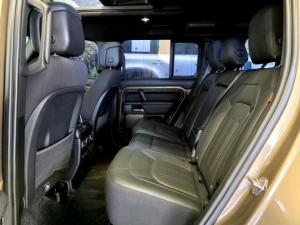 Land Rover Defender 110 D300 X - Image 12