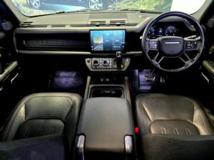 Land Rover Defender 110 D300 X - Image 13