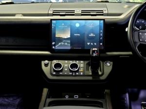 Land Rover Defender 110 D300 X - Image 14