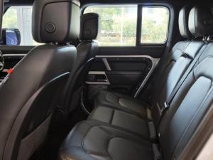 Land Rover Defender 110 D300 X-Dynamic HSE - Image 10