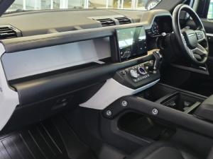 Land Rover Defender 110 D300 X-Dynamic HSE - Image 16