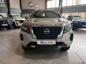 Nissan Navara 2.5DDTI LE/LE Plus 4X4 D/C - Image 2