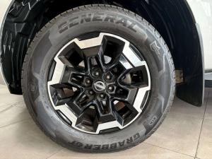 Nissan Navara 2.5DDTI LE/LE Plus 4X4 D/C - Image 7
