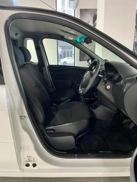 Image Nissan NP200 1.6i safety pack (aircon)