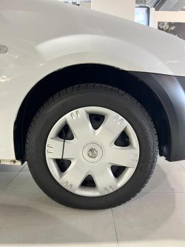 Image Nissan NP200 1.6i safety pack (aircon)