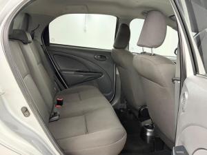 Toyota Etios hatch 1.5 Xi - Image 13