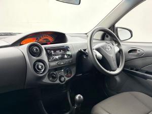 Toyota Etios hatch 1.5 Xi - Image 19