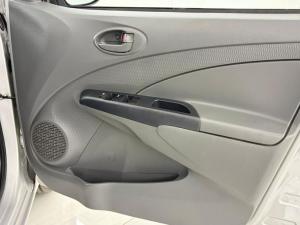 Toyota Etios hatch 1.5 Xi - Image 23