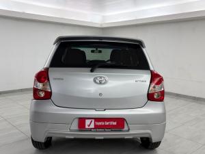 Toyota Etios hatch 1.5 Xi - Image 4
