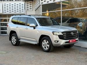 Toyota Land Cruiser 300 3.3D GX-R - Image 1
