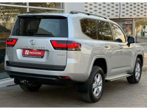 Toyota Land Cruiser 300 3.3D GX-R - Image 2