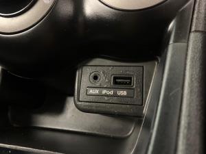 Hyundai i10 1.1 GLS/MOTION - Image 11