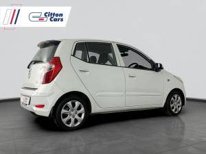 Hyundai i10 1.1 GLS/MOTION - Image 6